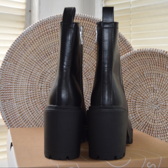 Urban Outfitters Black Zip-Up Boot Size 9 - Picture 8 of 12